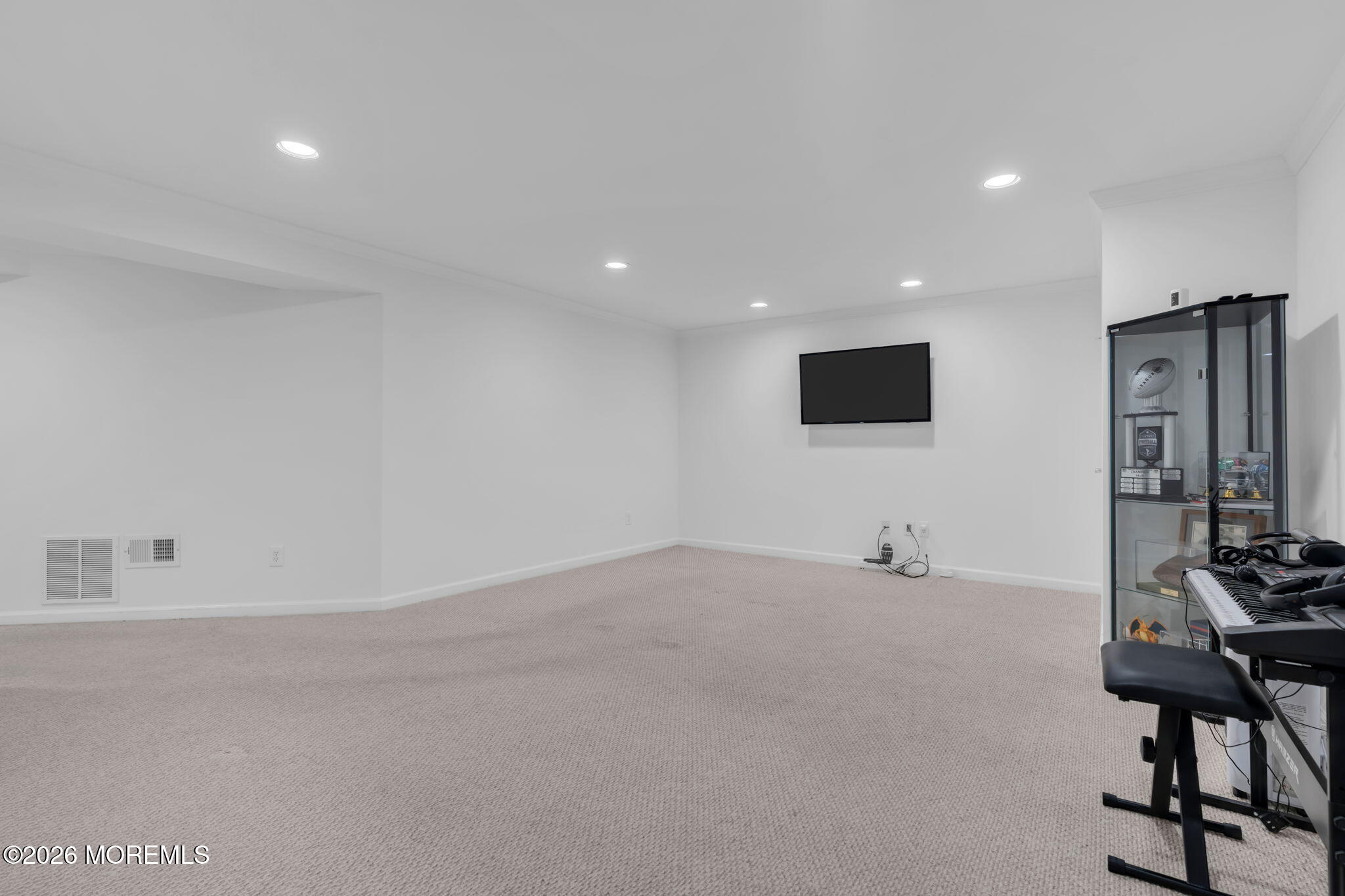 66 Vardon Way Farmingdale NJ 07727