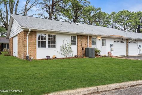 29 Edinburgh Lane Manchester NJ 08759