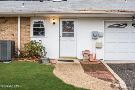 29 Edinburgh Lane Manchester NJ 08759