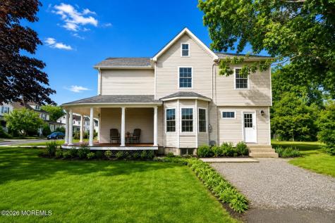 138 Church Street Belford NJ 07718