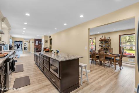 4 Crestview Court Farmingdale NJ 07727
