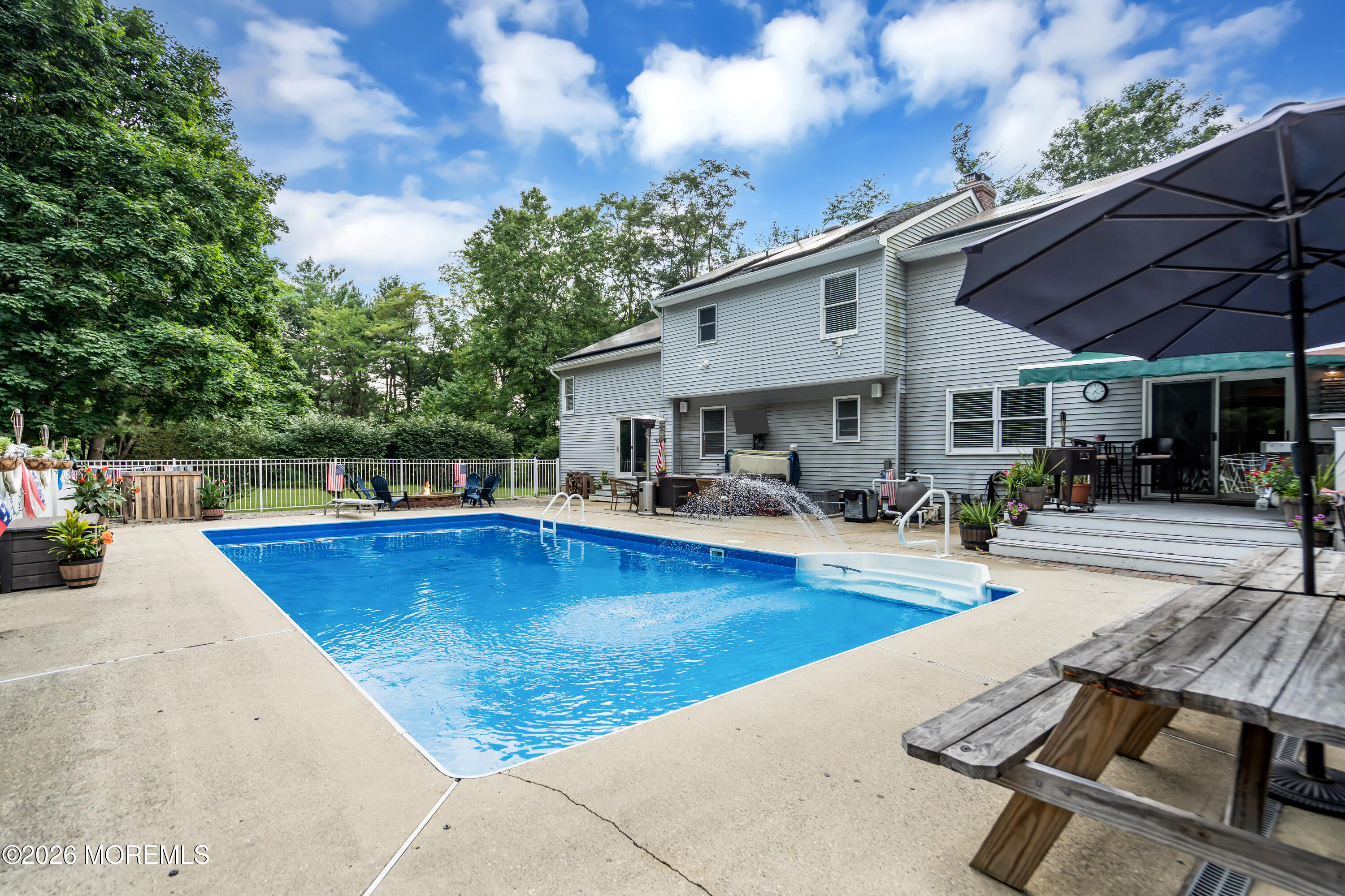 4 Crestview Court Farmingdale NJ 07727