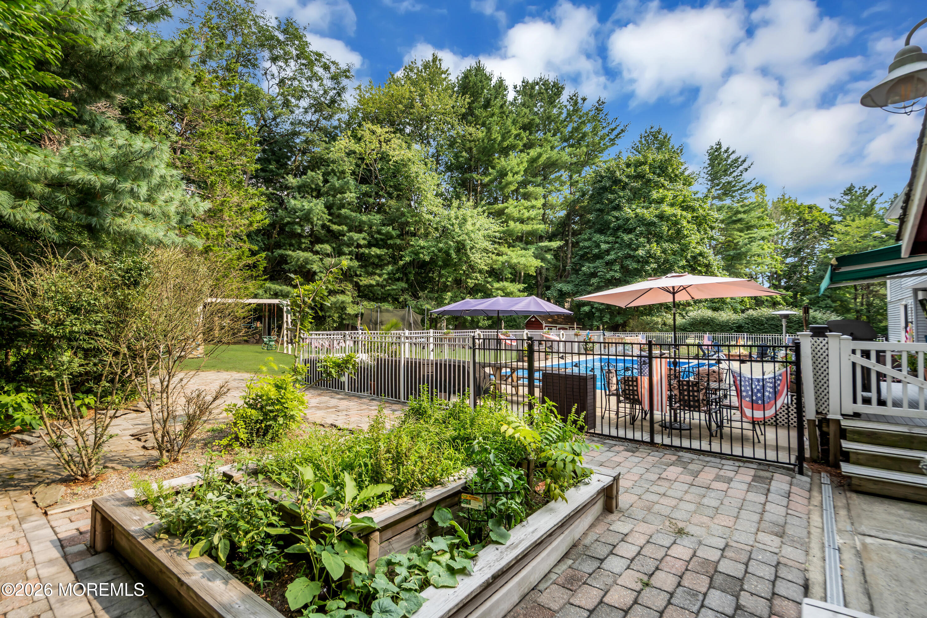 4 Crestview Court Farmingdale NJ 07727