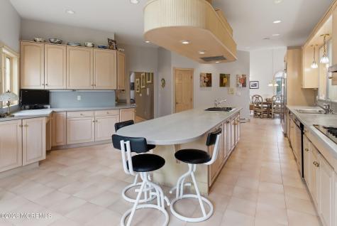 4 Thunder Lane Colts Neck NJ 07722