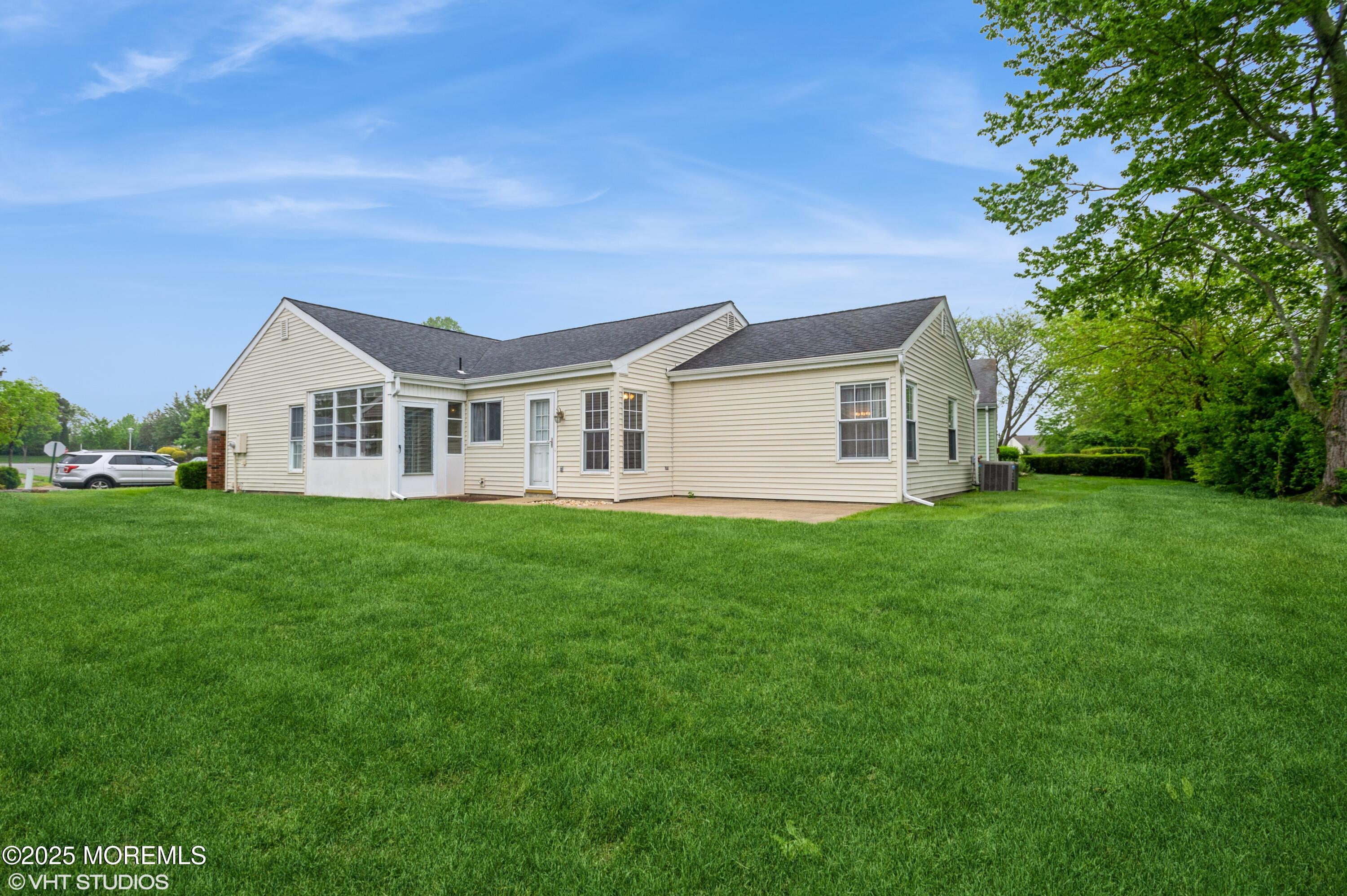 25 Gladstone Avenue Manchester NJ 08759