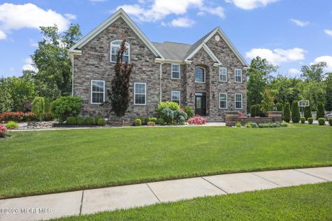 9 Gatarz Court East Brunswick NJ 08816