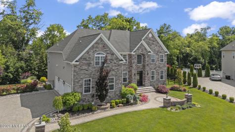 9 Gatarz Court East Brunswick NJ 08816
