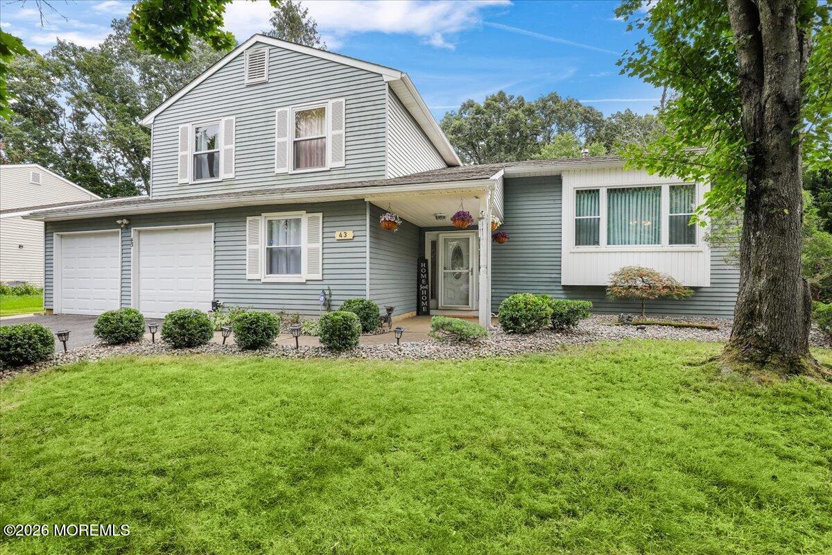 43 Glen Arden Drive Howell NJ 07731