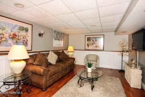 43 Darien Road Howell NJ 07731