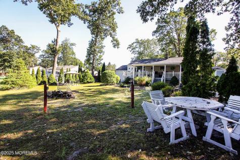 43 Darien Road Howell NJ 07731