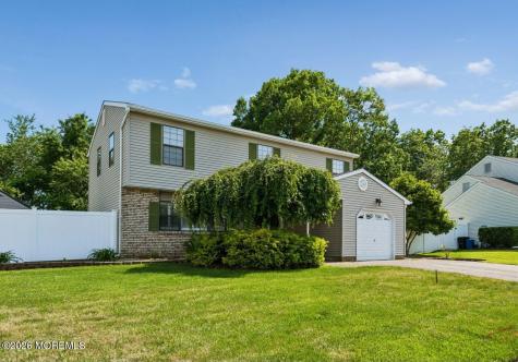 21 Deer Run Drive S Barnegat NJ 08005