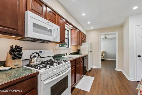 21 Deer Run Drive S Barnegat NJ 08005