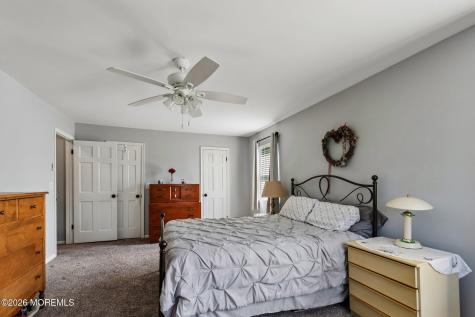 21 Deer Run Drive S Barnegat NJ 08005