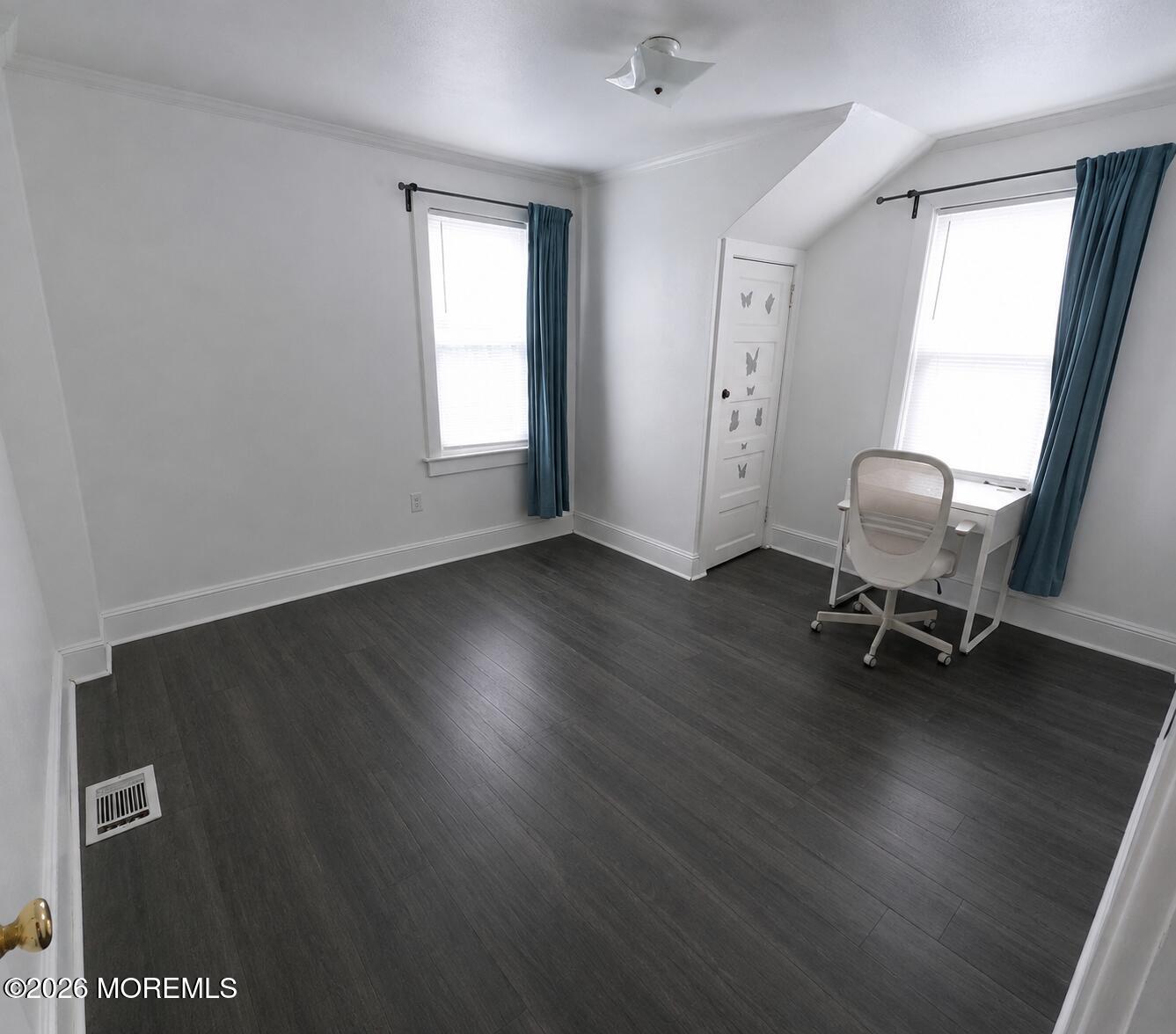 24 Newkirk Avenue Hamilton NJ 08629