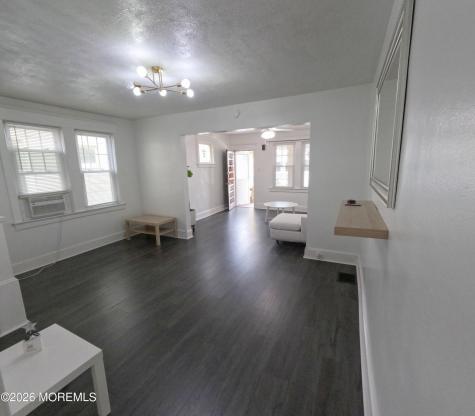 24 Newkirk Avenue Hamilton NJ 08629