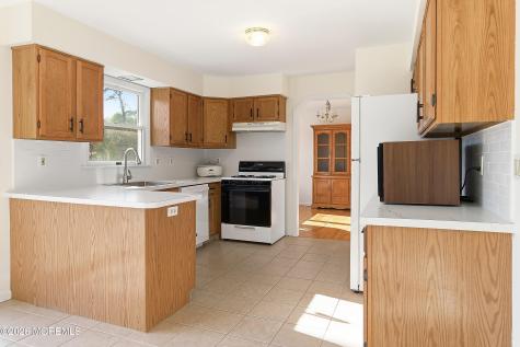 385 Maryland Avenue Bayville NJ 08721