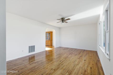 385 Maryland Avenue Bayville NJ 08721