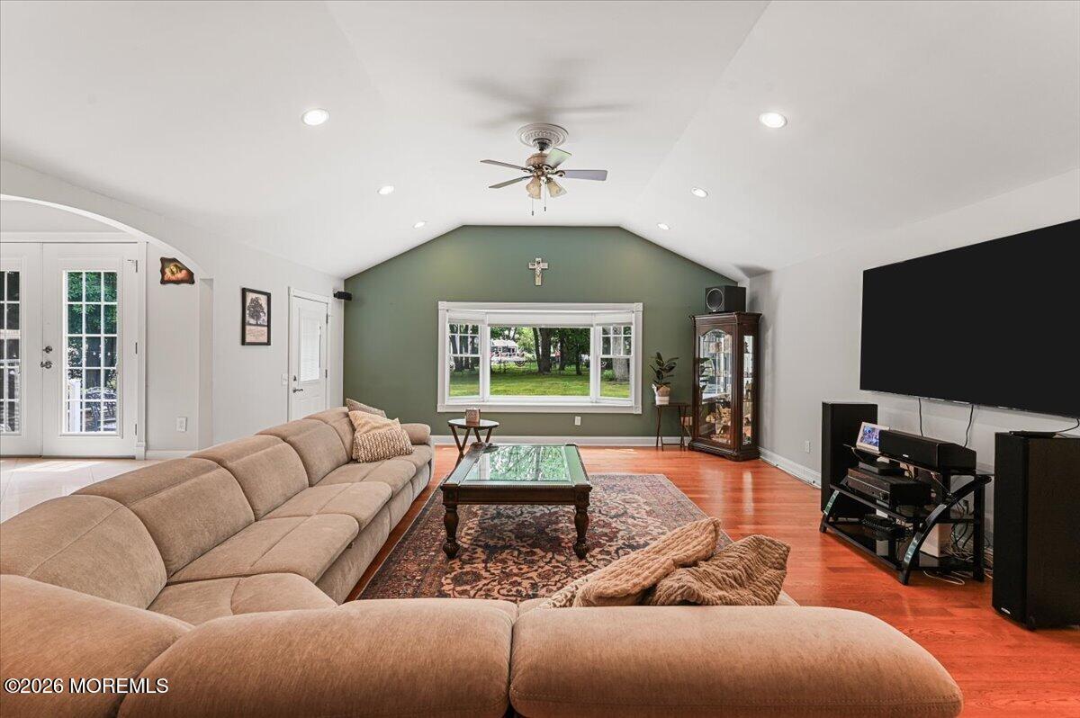 8 Dusko Drive Parlin NJ 08859