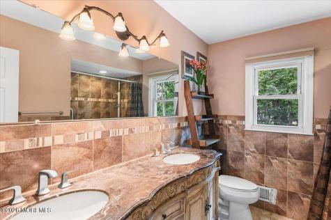 8 Dusko Drive Parlin NJ 08859