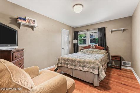 8 Dusko Drive Parlin NJ 08859
