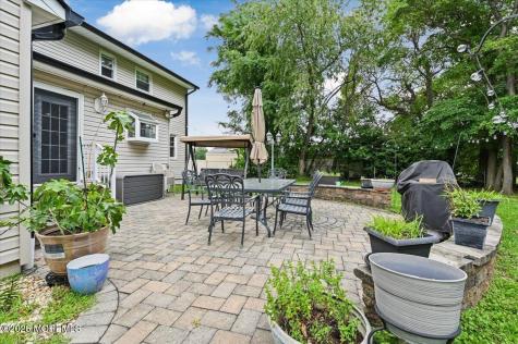 8 Dusko Drive Parlin NJ 08859
