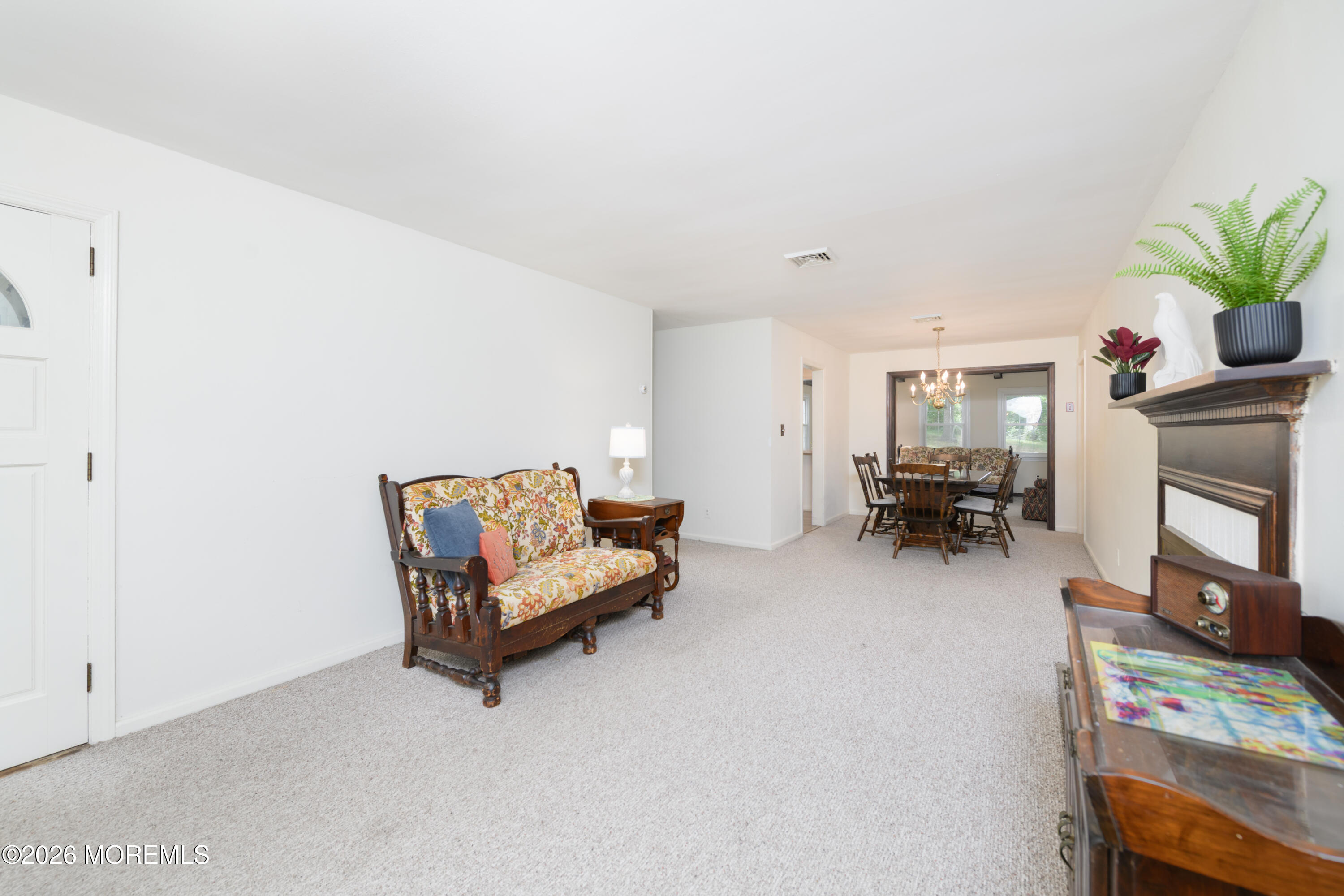 17 Butler Lane Middletown NJ 07748