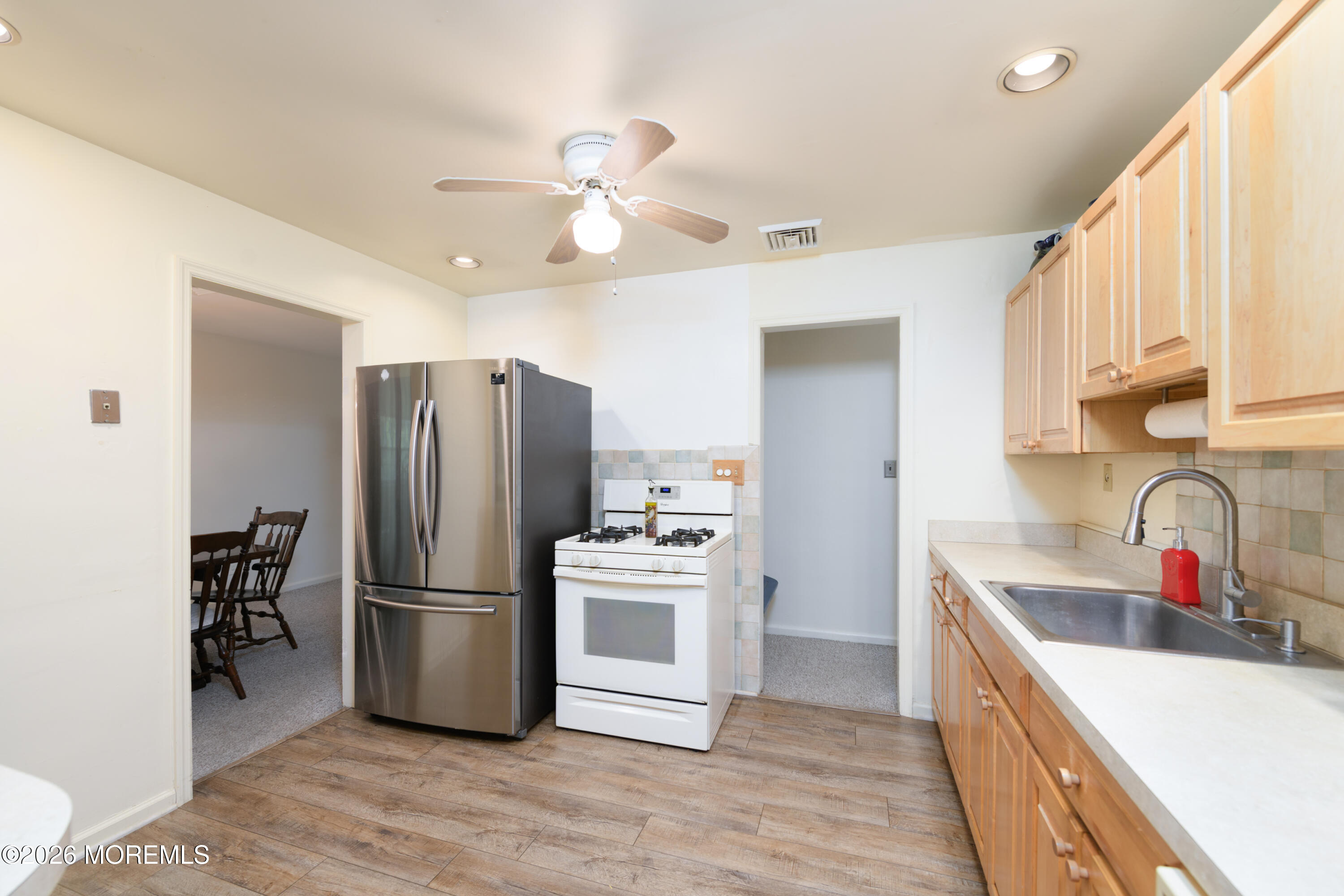 17 Butler Lane Middletown NJ 07748