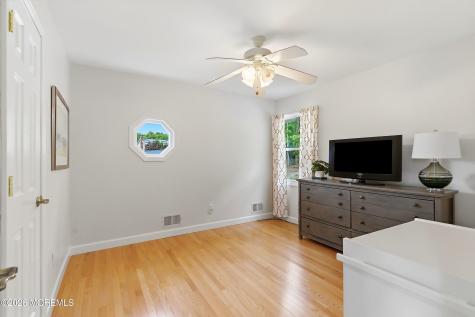 16 Redwood Drive Toms River NJ 08753