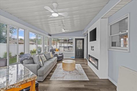 1933 9th Avenue Toms River NJ 08757