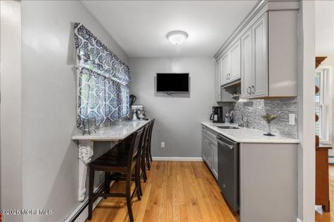 176 Bray Avenue North Middletown NJ 07748