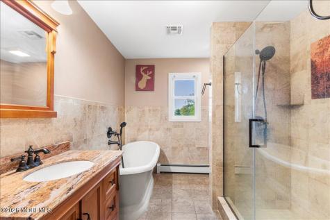 176 Bray Avenue North Middletown NJ 07748