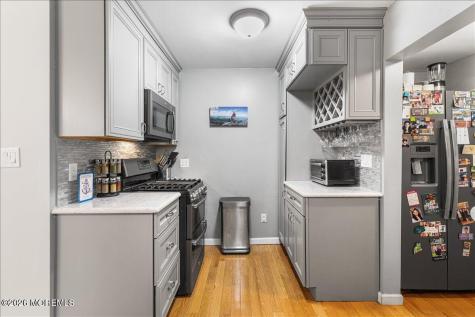 176 Bray Avenue North Middletown NJ 07748