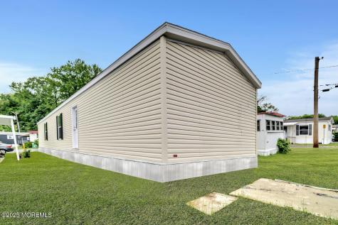 512 Spruce Street Robbinsville NJ 08691