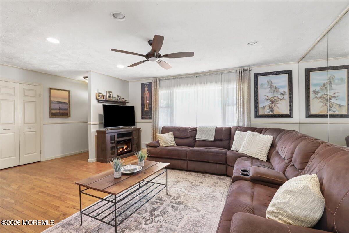443 W Lake Avenue Oakhurst NJ 07755