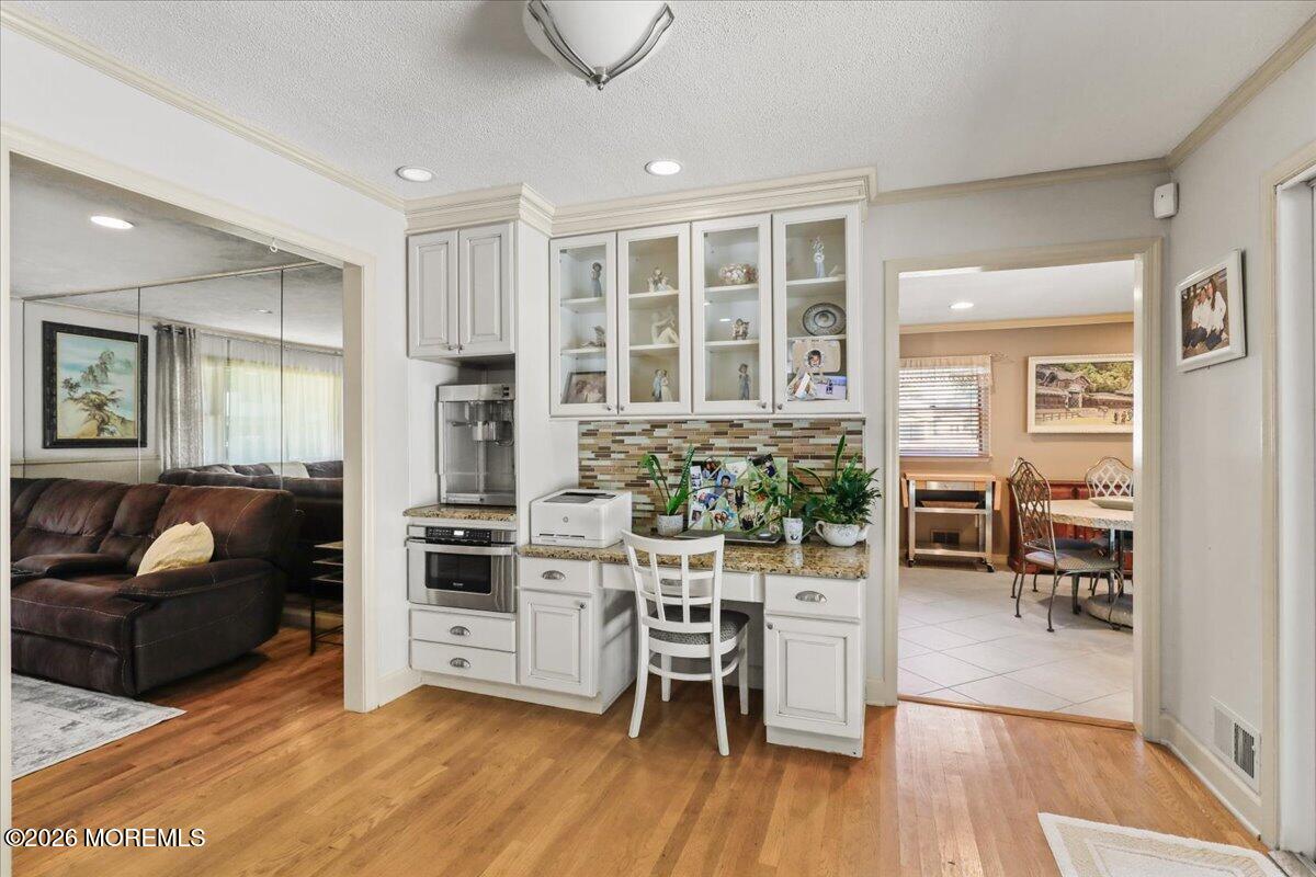 443 W Lake Avenue Oakhurst NJ 07755