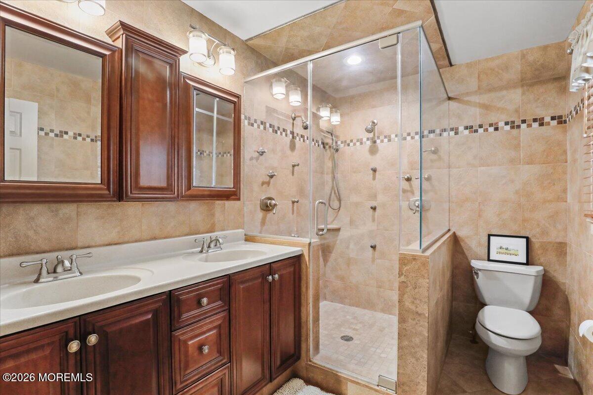 443 W Lake Avenue Oakhurst NJ 07755