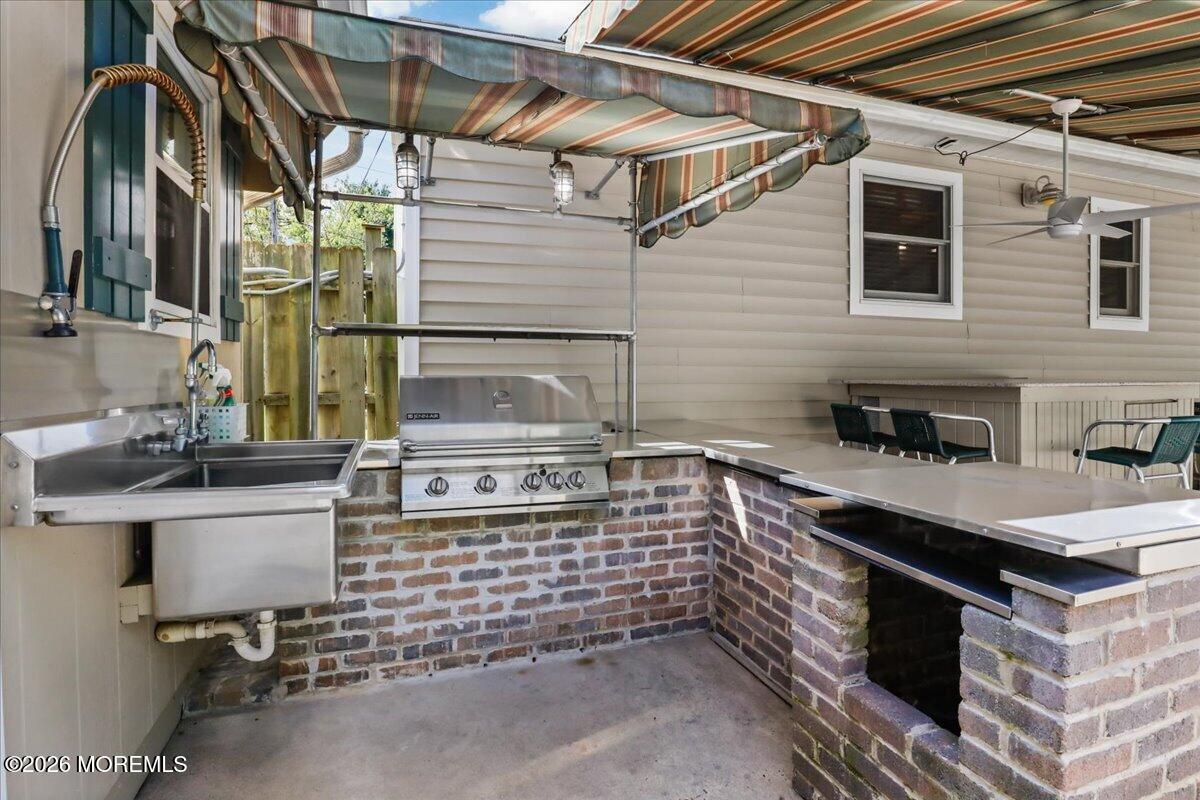 443 W Lake Avenue Oakhurst NJ 07755