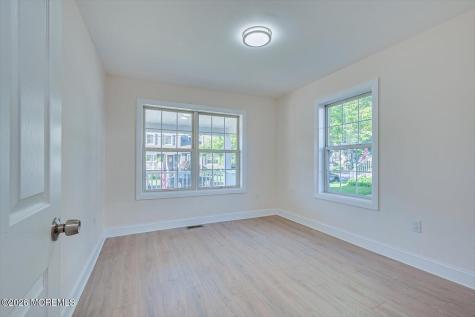 17 Washington Avenue Leonardo NJ 07737