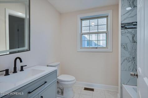 17 Washington Avenue Leonardo NJ 07737