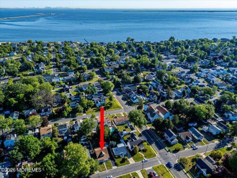 17 Washington Avenue Leonardo NJ 07737