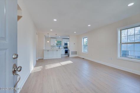 17 Washington Avenue Leonardo NJ 07737