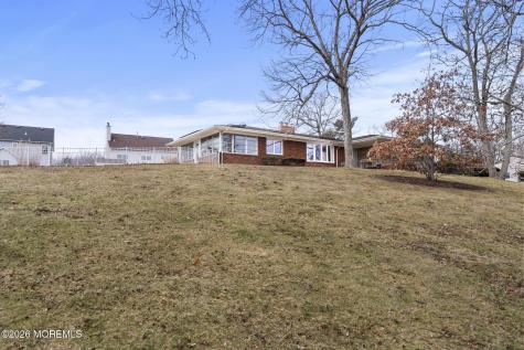 864 Breezy Oaks Drive Toms River NJ 08753