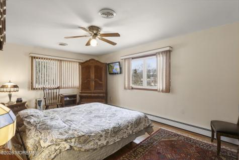 864 Breezy Oaks Drive Toms River NJ 08753