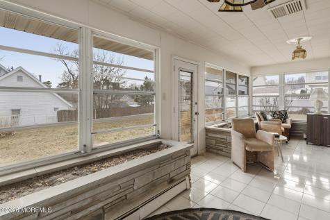 864 Breezy Oaks Drive Toms River NJ 08753