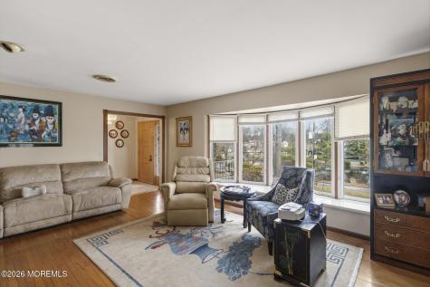 864 Breezy Oaks Drive Toms River NJ 08753