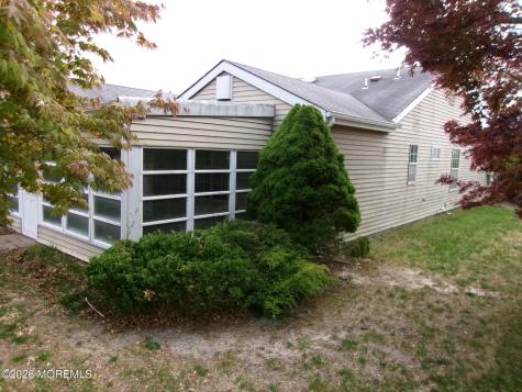 6 Harrow Place Manchester NJ 08759