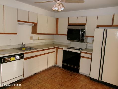 6 Harrow Place Manchester NJ 08759