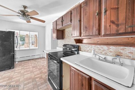 108 W Concourse Keyport NJ 07735