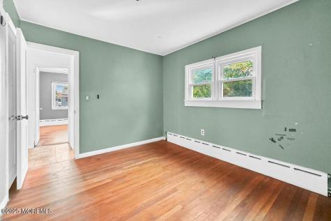 108 W Concourse Keyport NJ 07735