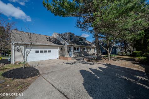 415 Parkview Avenue Ocean Twp NJ 07712